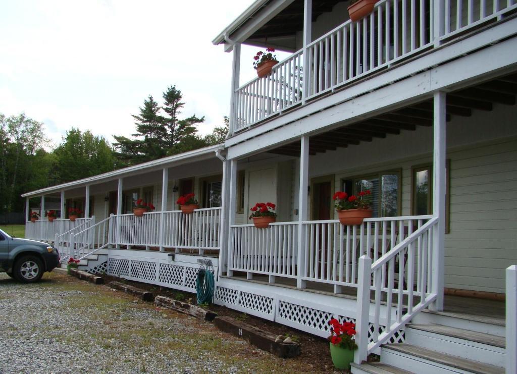 Bay Leaf Cottages & Bistro Lincolnville Exteriör bild