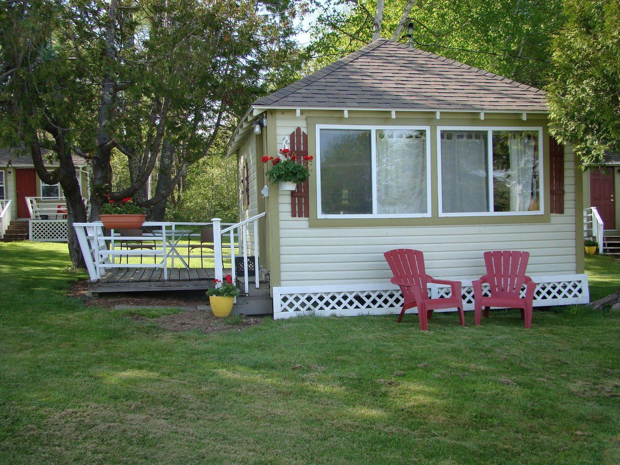 Bay Leaf Cottages & Bistro Lincolnville Exteriör bild