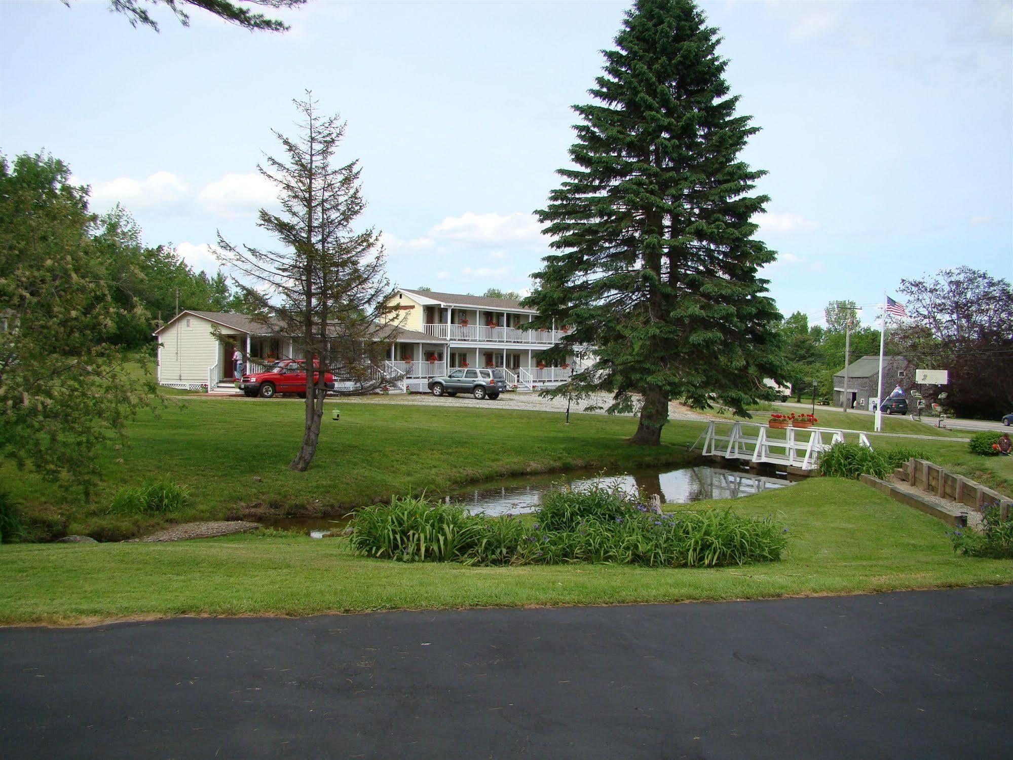 Bay Leaf Cottages & Bistro Lincolnville Exteriör bild