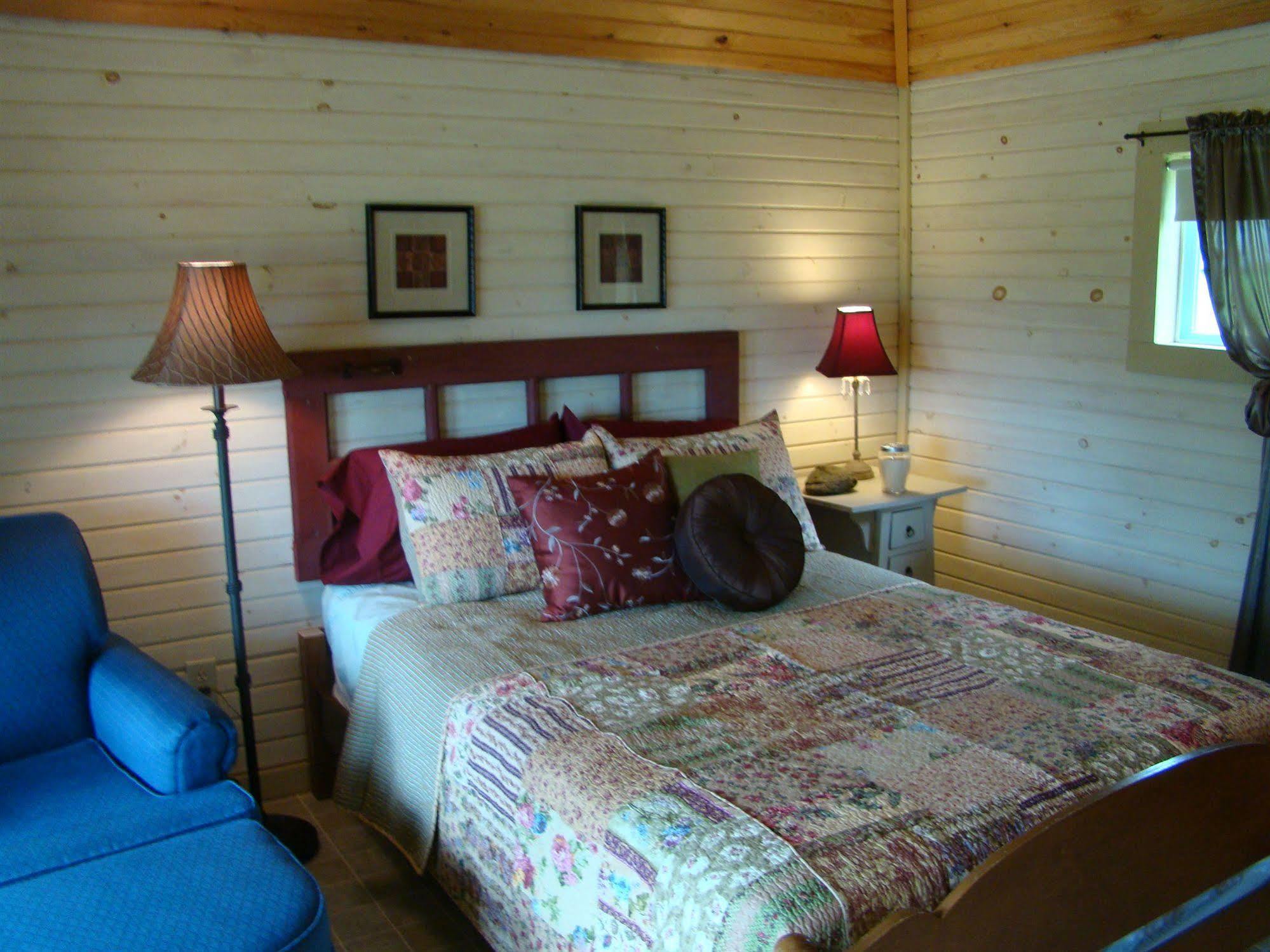 Bay Leaf Cottages & Bistro Lincolnville Exteriör bild