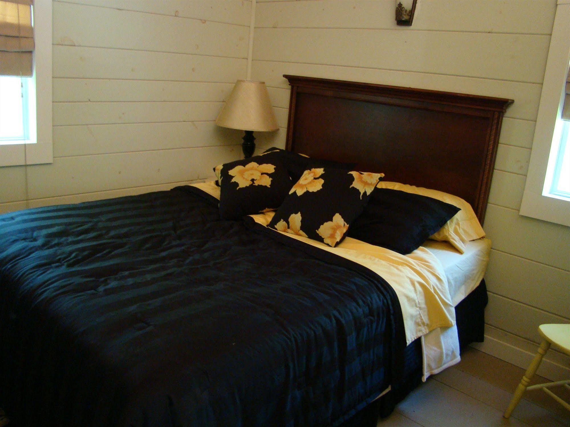 Bay Leaf Cottages & Bistro Lincolnville Exteriör bild